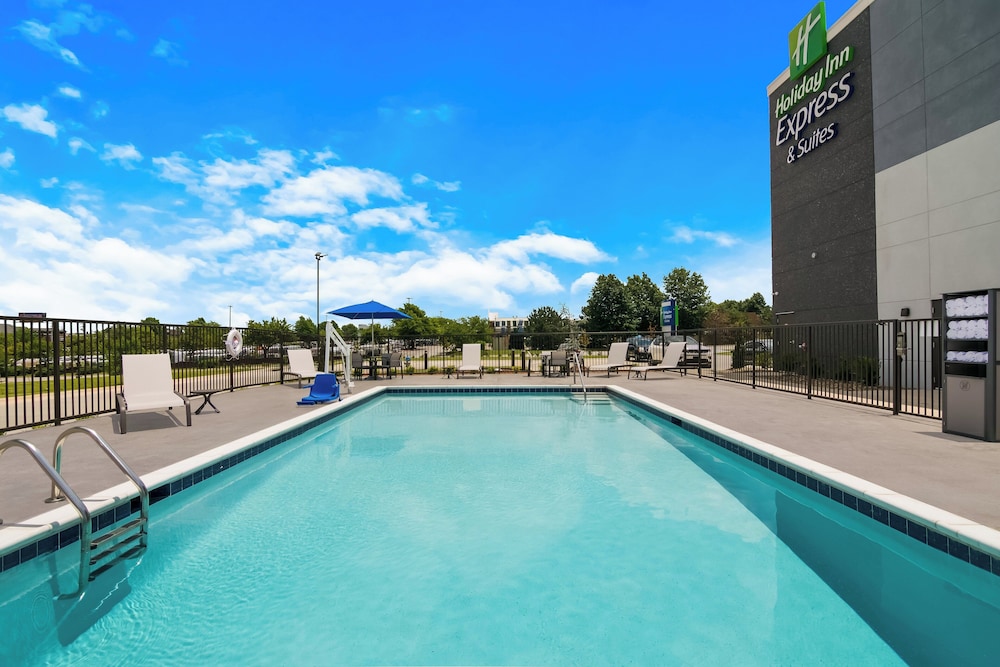 Holiday Inn Express & Suites Springdale Fayetteville Area - photo 23