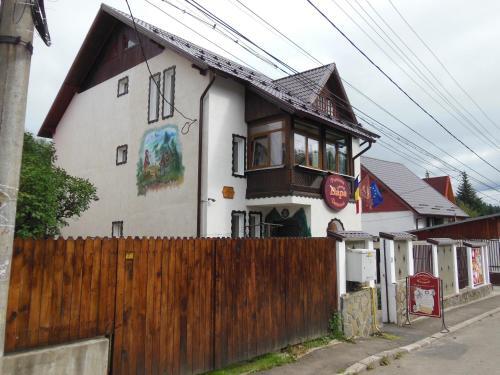 Pensiunea Dapa — 4-Star Luxury Hotel in Predeal, Romania