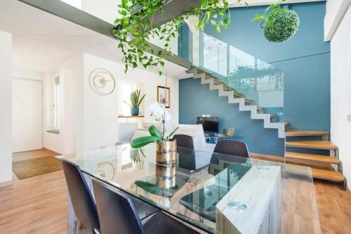 Domus: modern Loft in the center of Parma — 4-Star Luxury Hotel in Parma, Italy