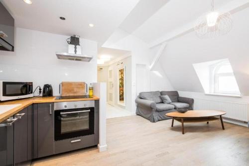 Urban Nest Apartments Bon 11 — 4-Star Luxury Hotel in Krakow, Poland