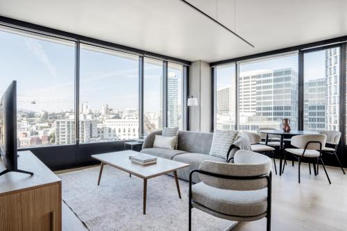 Blueground SoMa pool nr Civic Center SFO 1281 — 4-Star Luxury Hotel in San Francisco, United States