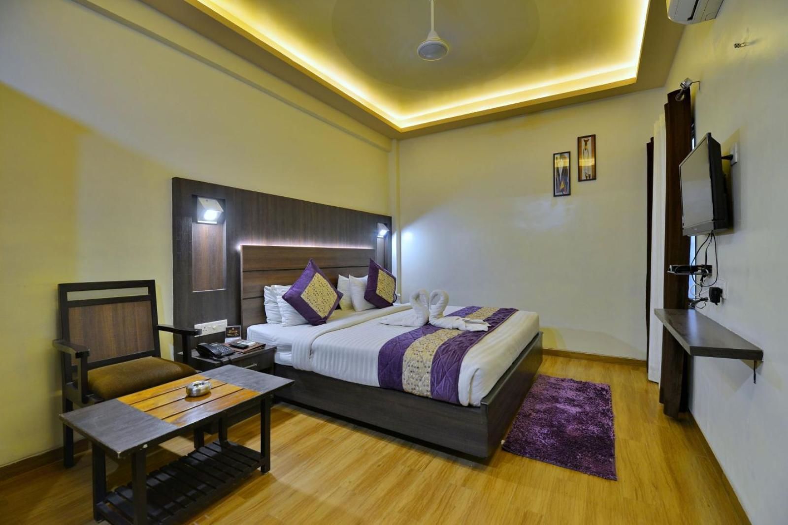 Hotel Samrat — hotel in Jabalpur