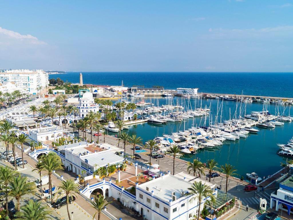 Urbanizacion Puerto Paraiso — 4-Star Luxury Hotel in Estepona, Spain