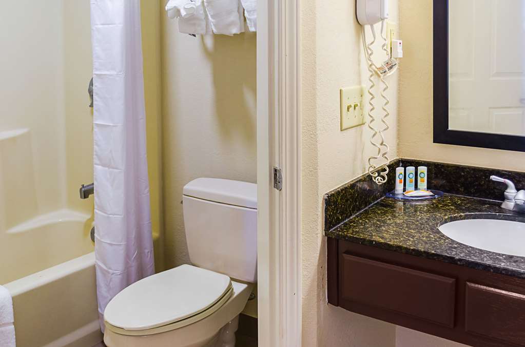 Quality Inn Vicksburg - photo 21