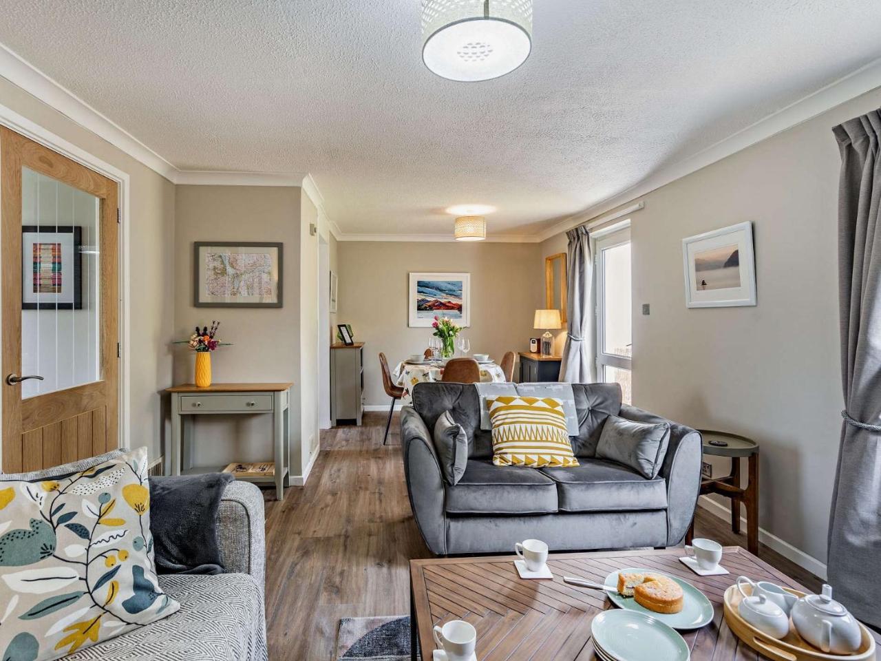 2 Bed In Keswick Oc 87092 — Keswick