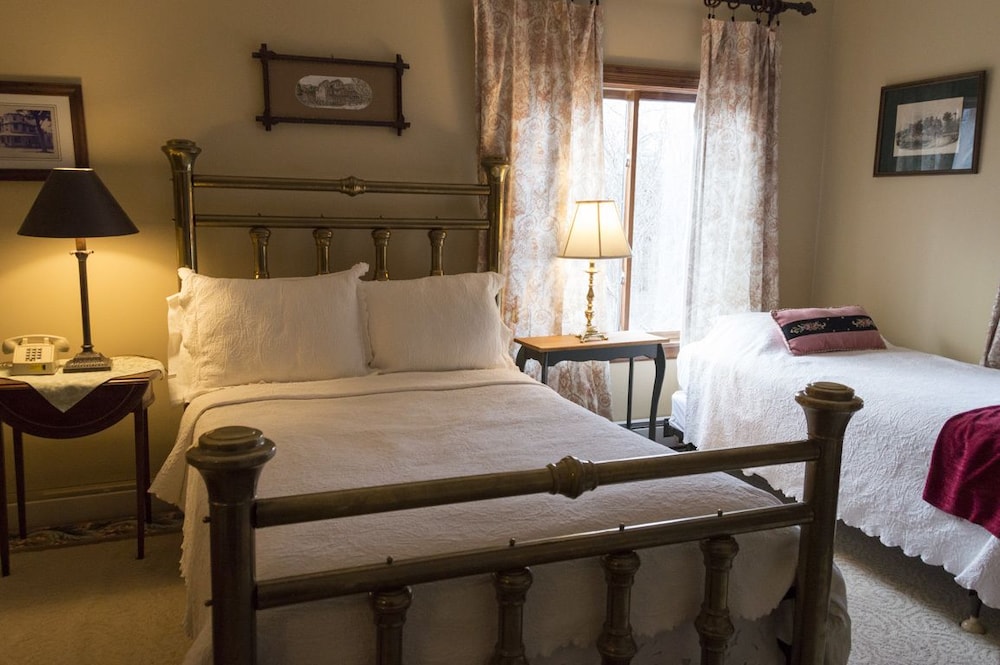 The Washington Irving Inn - photo 14