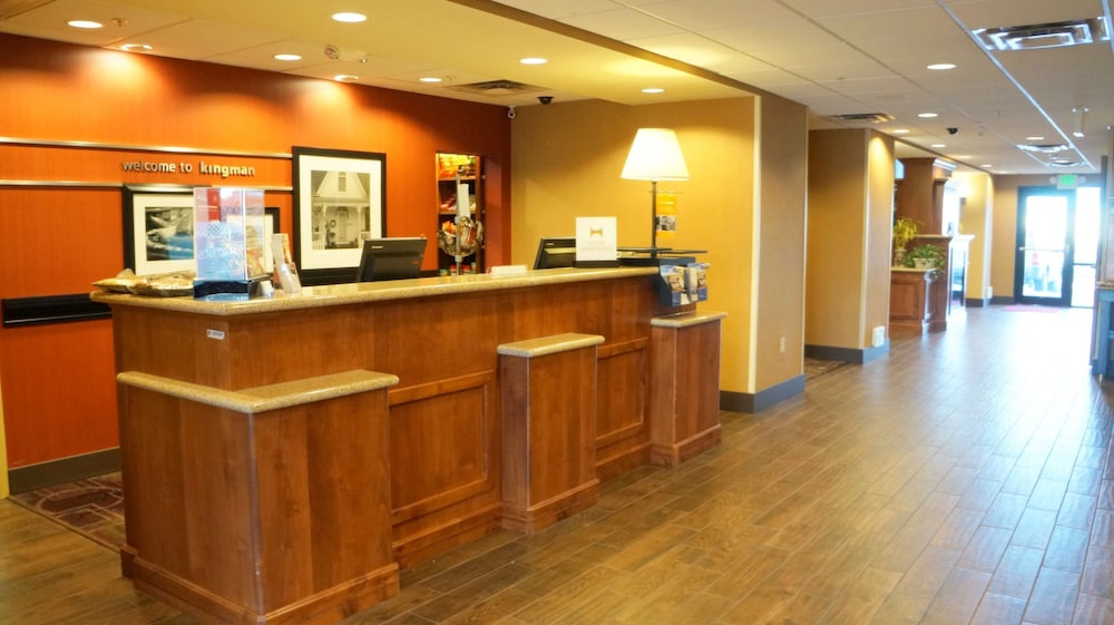Hampton Inn & Suites Kingman - photo 4