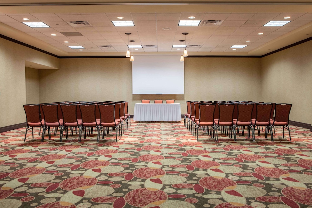 Hilton Garden Inn El Paso University - photo 26