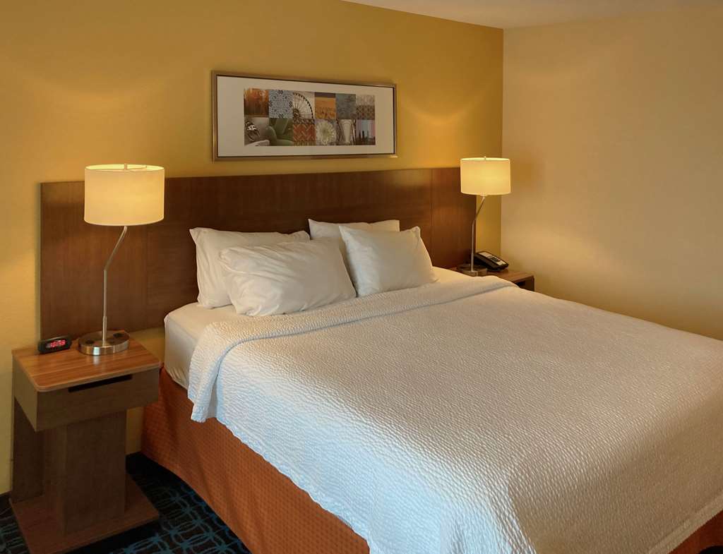 Comfort Inn & Suites Ankeny Des Moines - photo 4