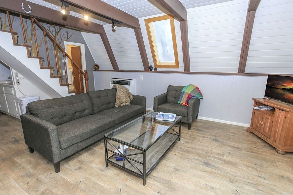 The Getaway Amazing and cozy escape With beautiful views of the Bear Mountain slopes - photo 18