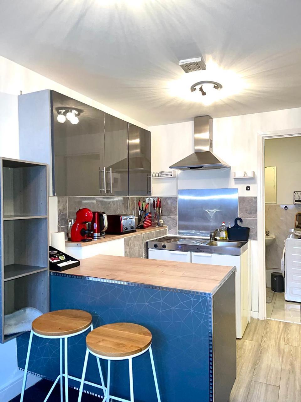 Crescent Loft Apartment 1 Bedroom 19511309 — Romford