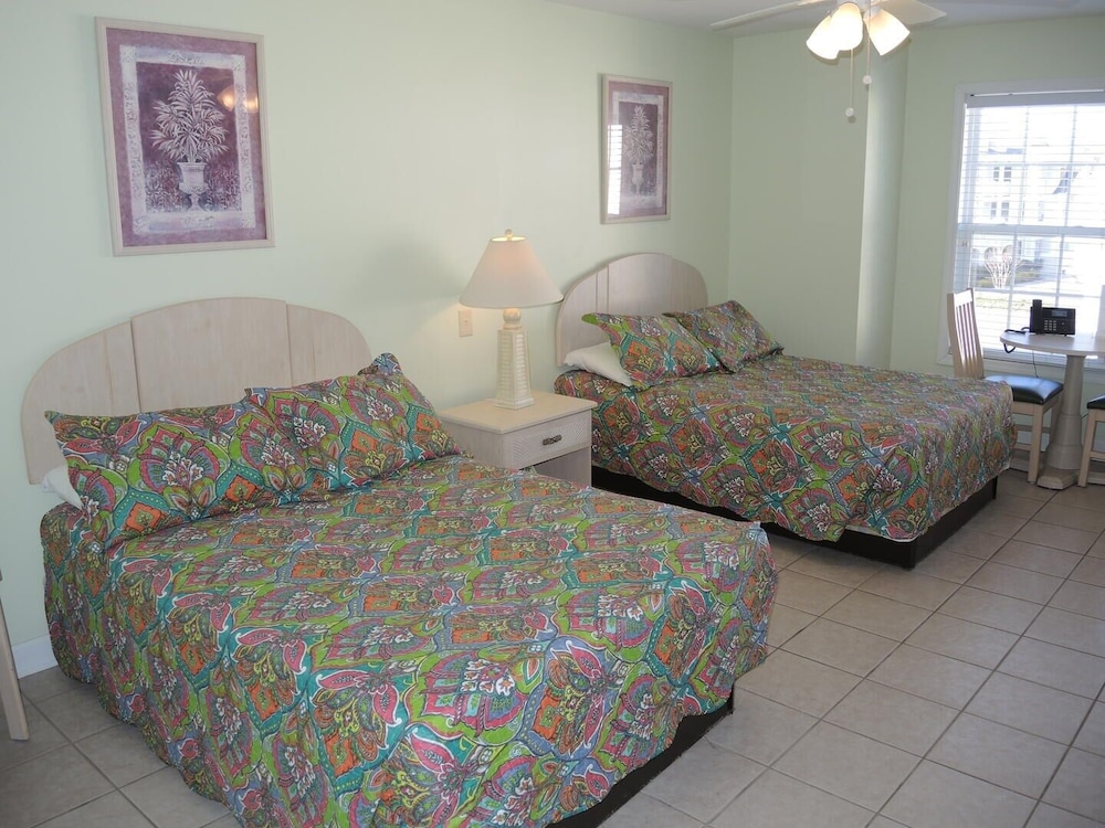 Golf Resort Villa 2607 with Family Friendly Outdoor Pools Onsite by RedAwning - photo 5