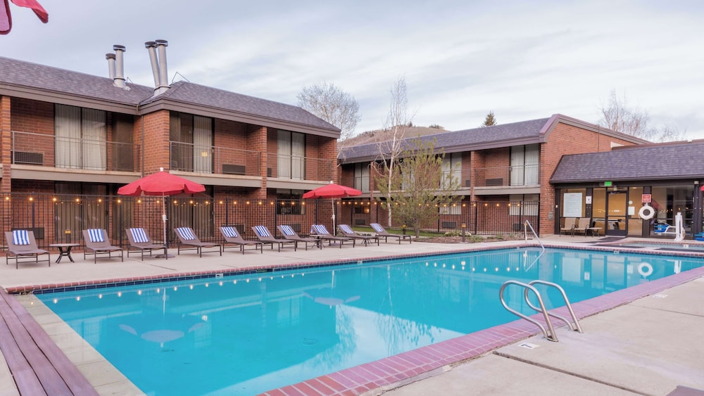 DoubleTree by Hilton Hotel Park City The Yarrow - photo 50