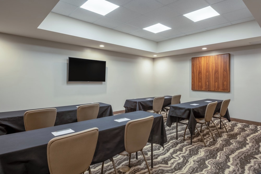Staybridge Suites Phoenix East Gilbert by IHG - photo 37