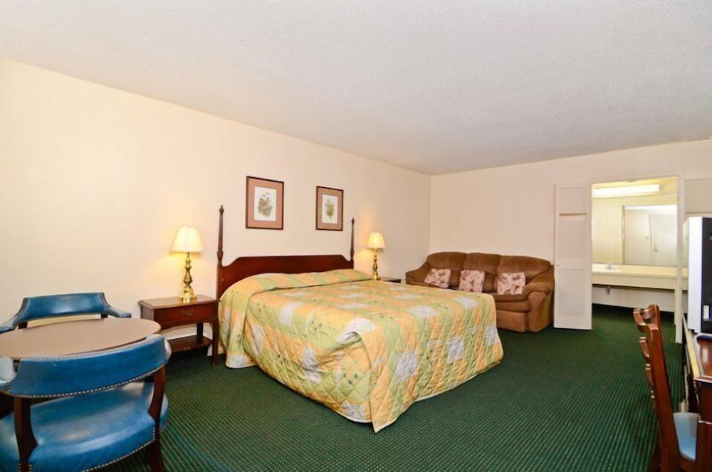 Motel 6 Sandersville GA - photo 11
