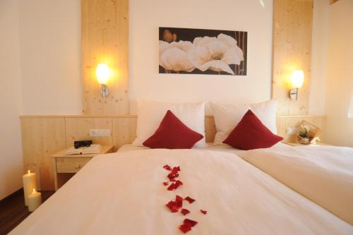 Residence Lechnerhof — 4-Star Luxury Hotel in Prato Allo Stelvio, Italy