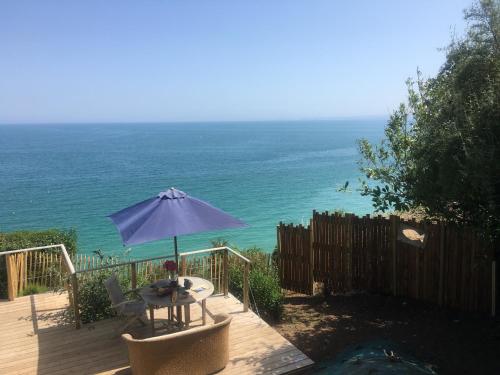 La Cabine En Bord De Mer — Plerin