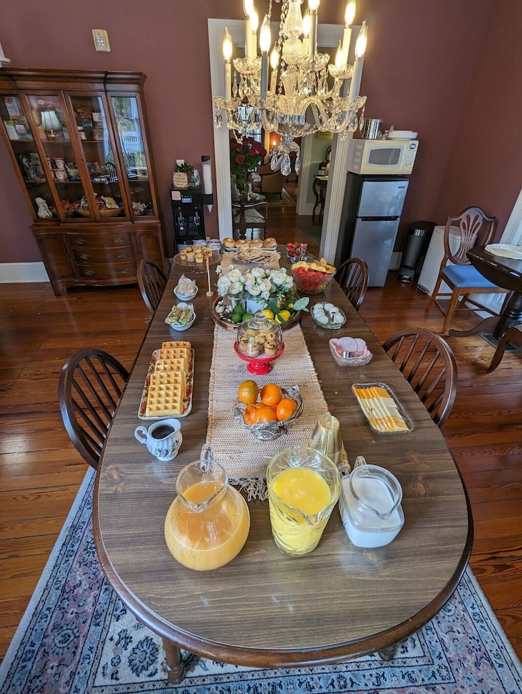 Camellia Rose Inn - photo 29