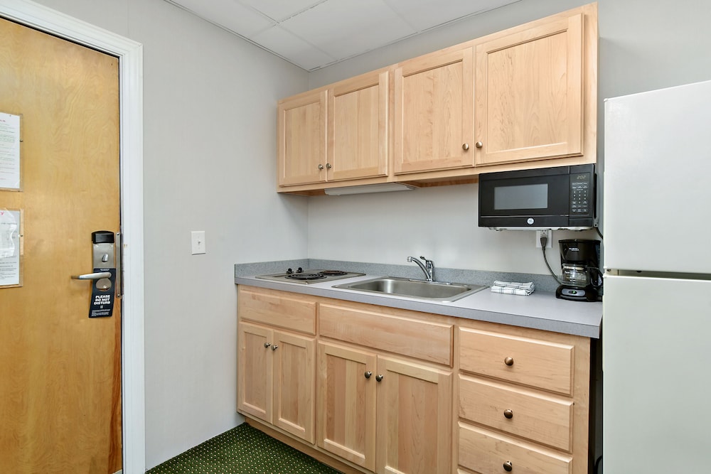 Surf Inn Suites - photo 4