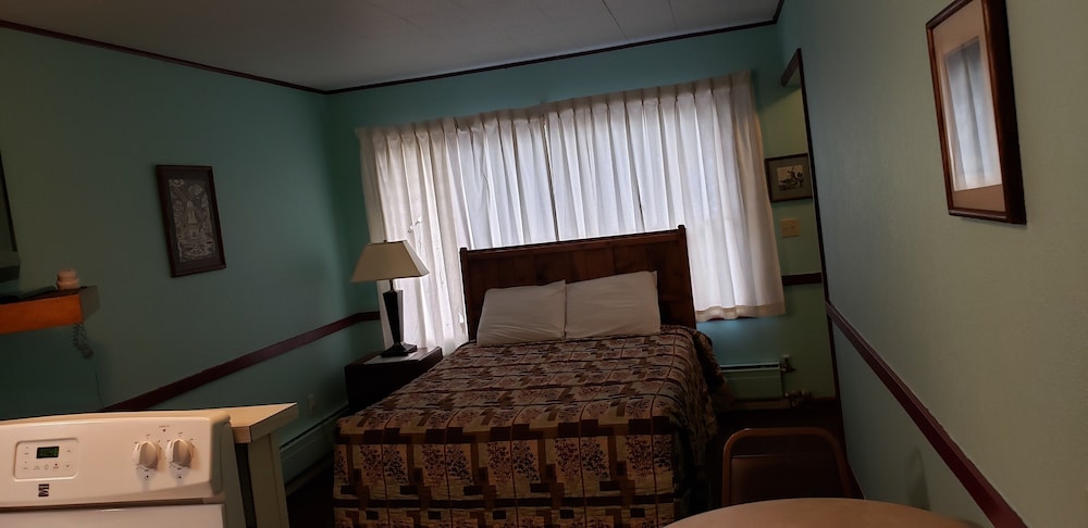 Windmill Inn Lynden - photo 5