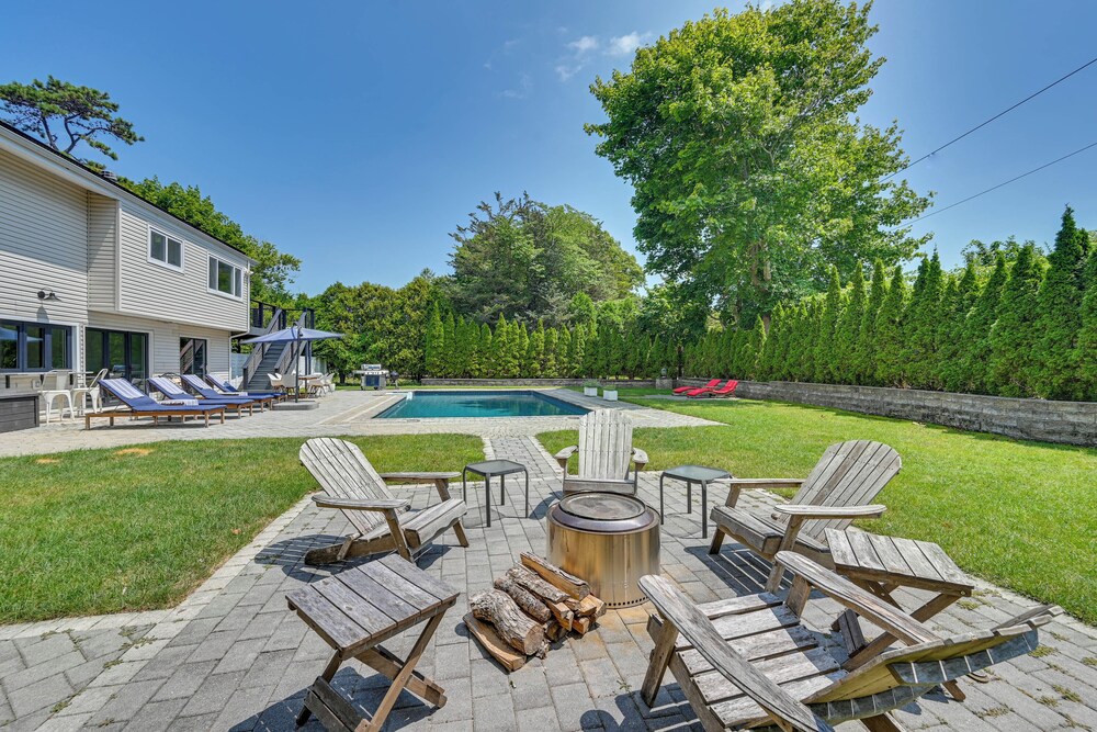 Alluring Hampton Bays Hideaway Less Than 2 Mi To Beach — Hampton Bays