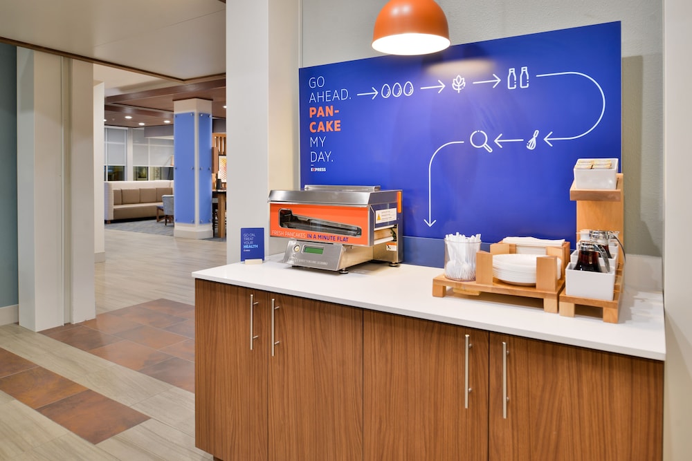 Holiday Inn Express Early by IHG - photo 29
