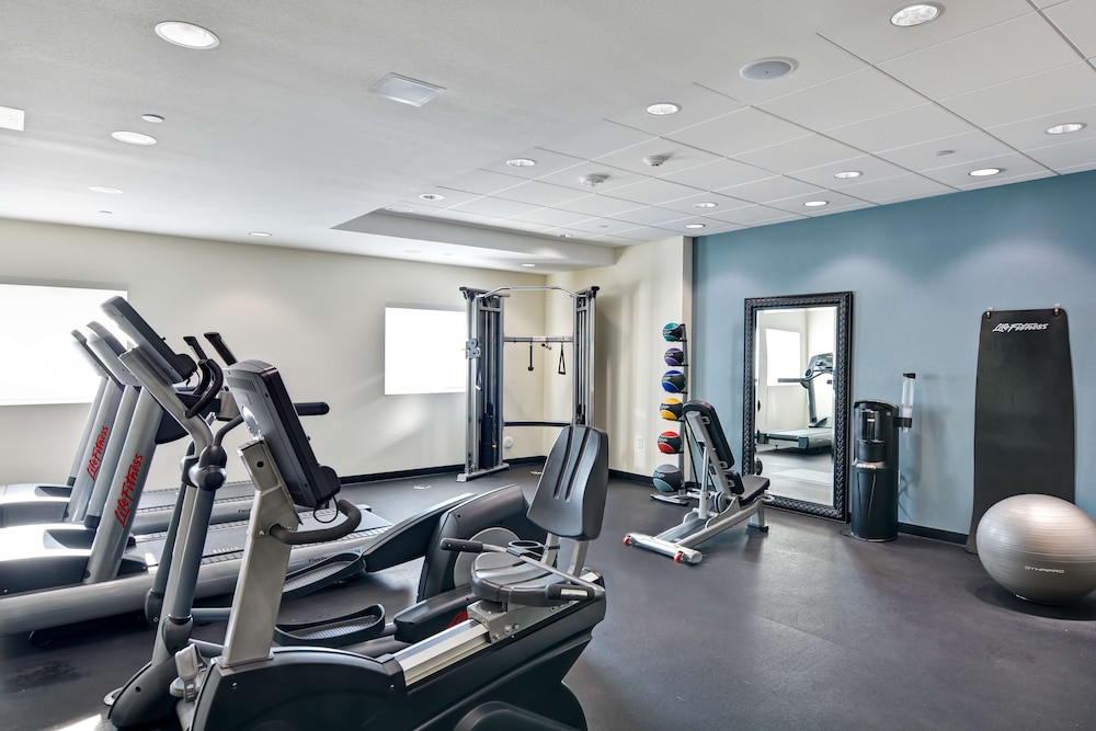 Home2 Suites by Hilton Azusa - photo 29