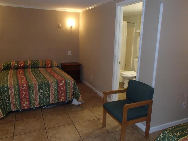 Catalina Motel - photo 7