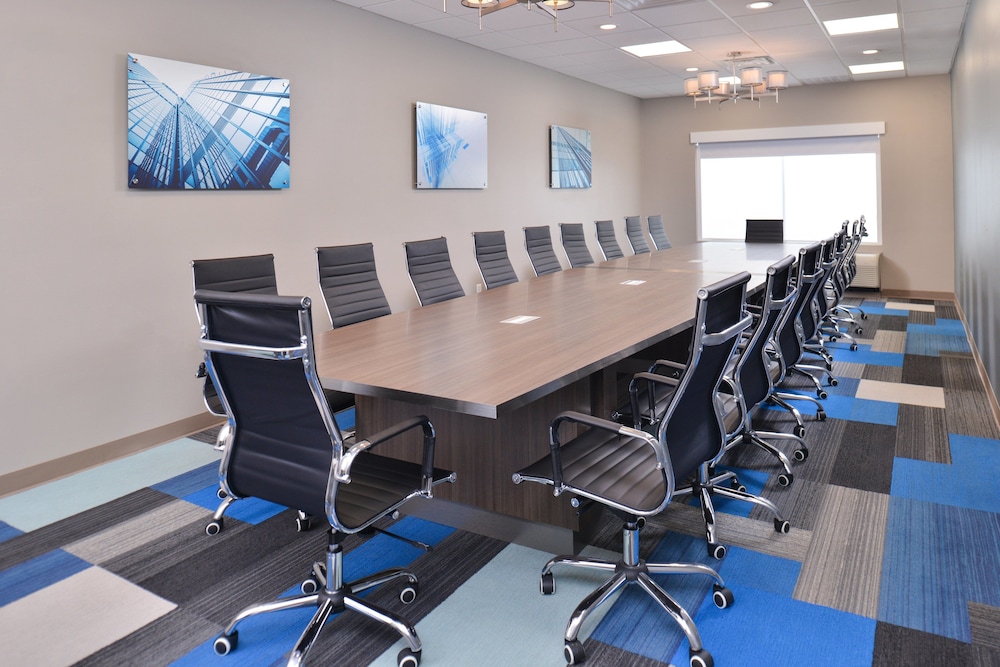 Holiday Inn Express & Suites Houston E Pasadena by IHG - photo 40