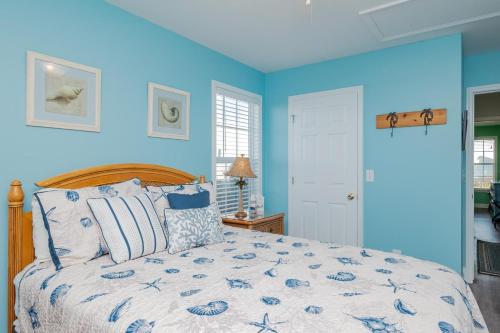 Sherrys Paradise by Oak Island Accommodations - photo 8