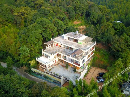 Le yeb & B - carbon neutral hotel in Longmen