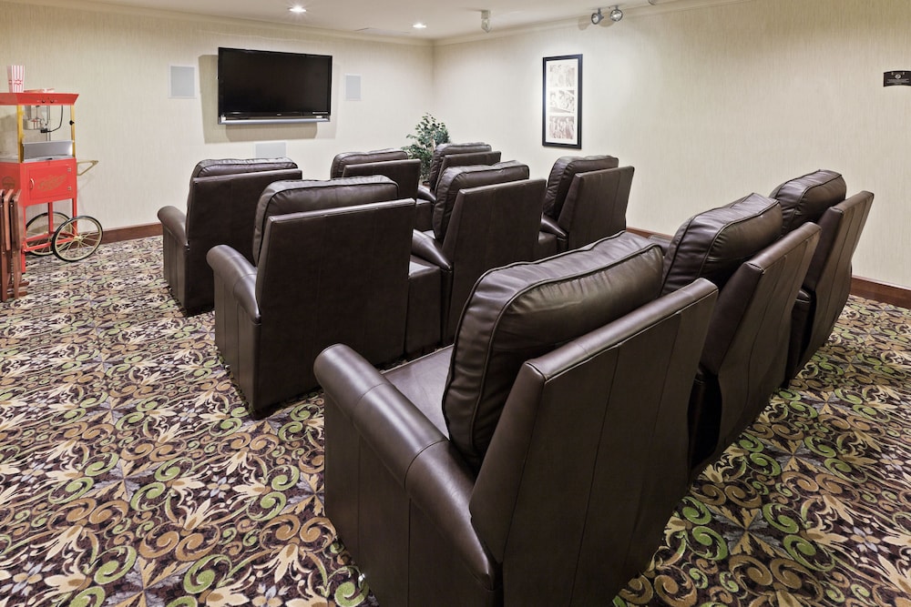 Staybridge Suites Wichita by IHG - photo 25