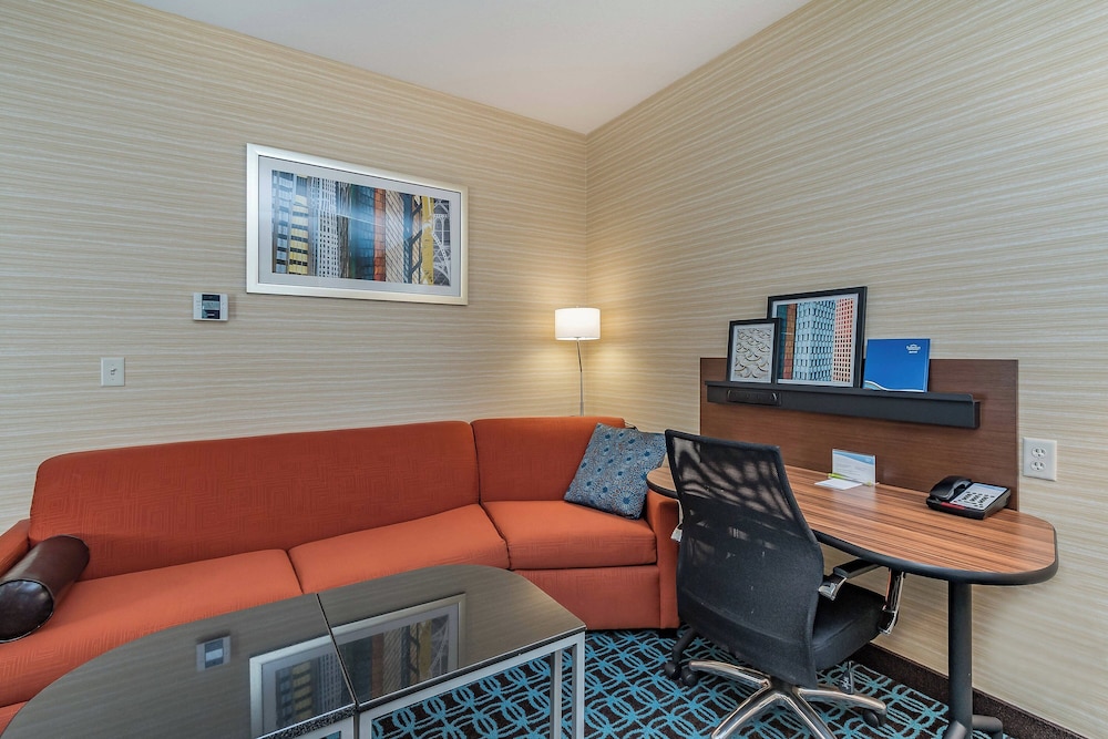 Fairfield Inn & Suites Elkhart - photo 13