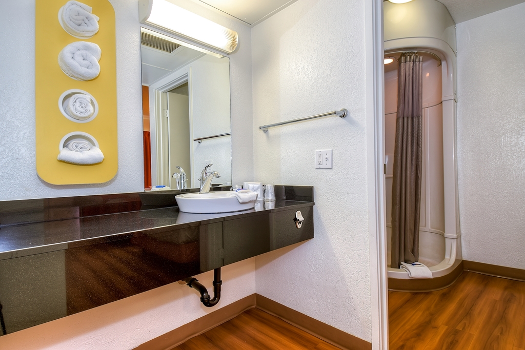 Motel 6 Corona CA - photo 16