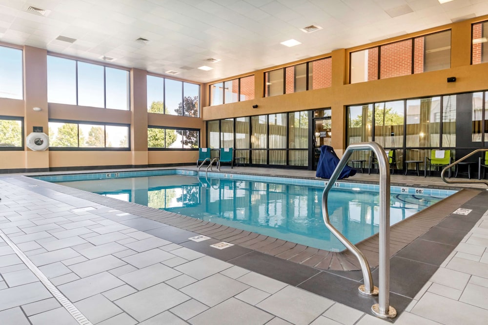 Hampton Inn Richmond - photo 19