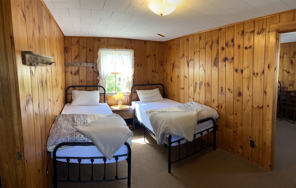 Spinneys Guesthouse & Beach Cottages — Phippsburg — photo 4