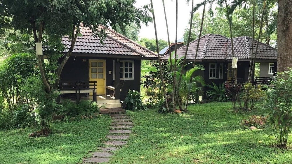 Natural Park Resort De Wangthong — hotel in Wang Thong
