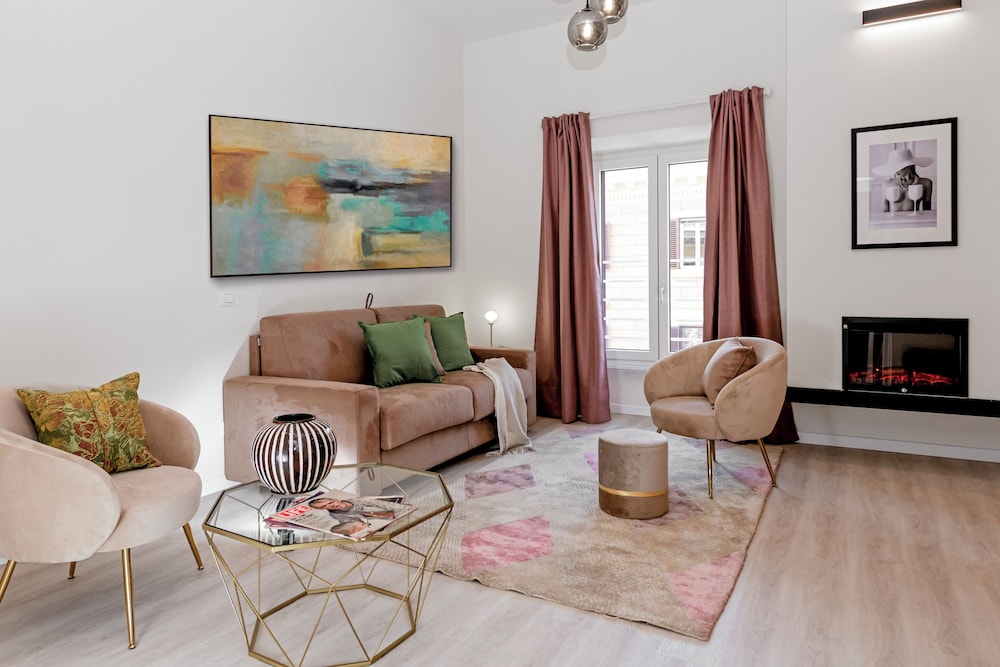 Best Vatican Apartment — 4-Star Luxury Hotel in Rome, Italy