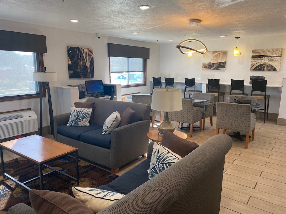 Baymont by Wyndham Danville IL - photo 3