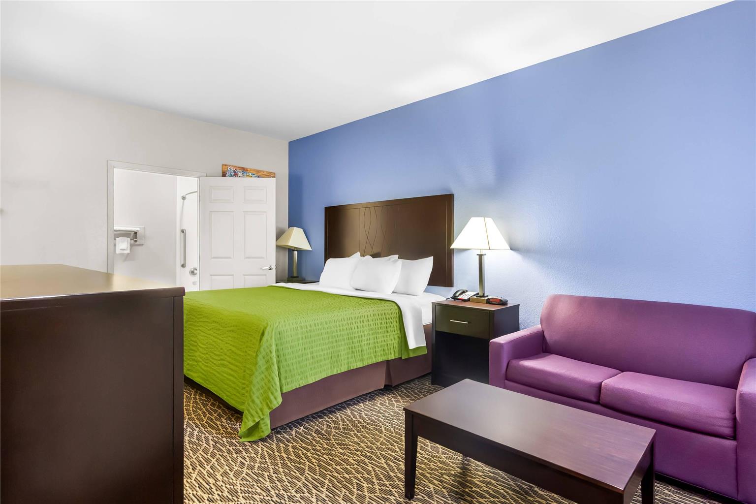 Econo Lodge Bryan TX - photo 23