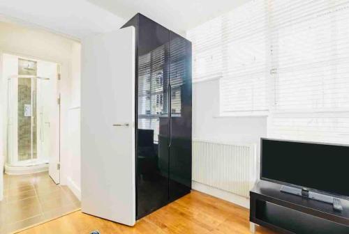 Canary wharf Luxury apartment — 4-Star Luxury Hotel in London, United Kingdom