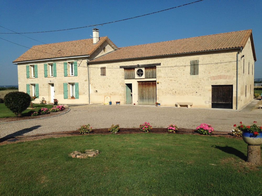 Le Coteau de Bazeille — hotel in Sainte-Bazeille