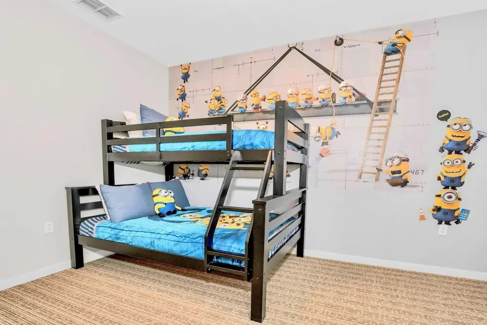Stunning 3BR Near Disney Pool and Hot Tub - photo 4