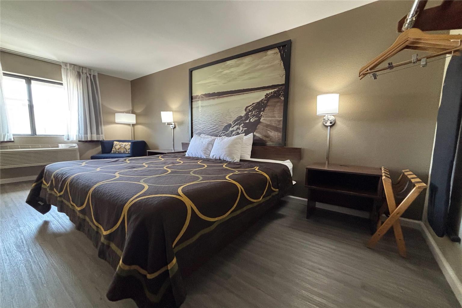 Super 8 by Wyndham Alton - photo 12