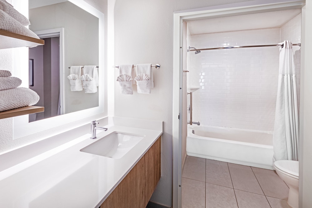 Staybridge Suites Portland by IHG - photo 20