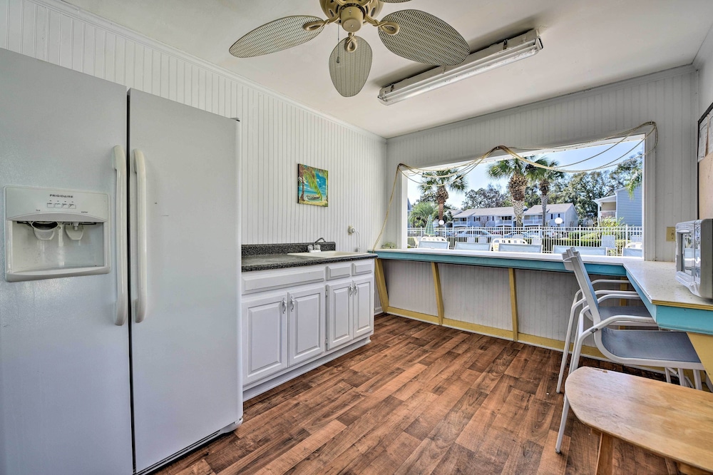 Resort style Condo in St Simons 1 Mi to Pier - photo 2