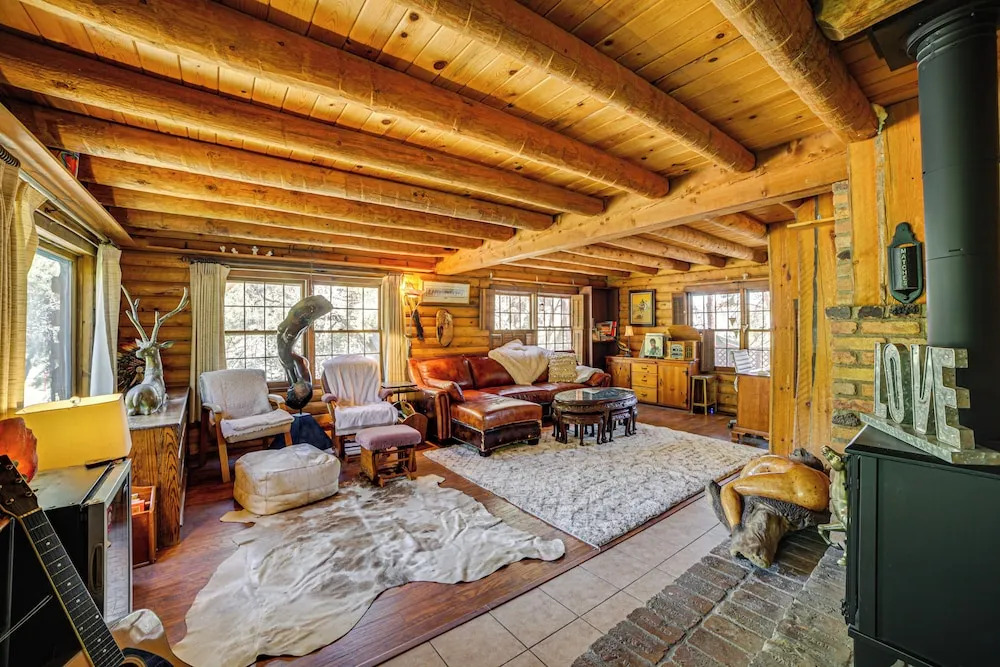 Pine Mountain Club Log Cabin w Resort Amenities - photo 11