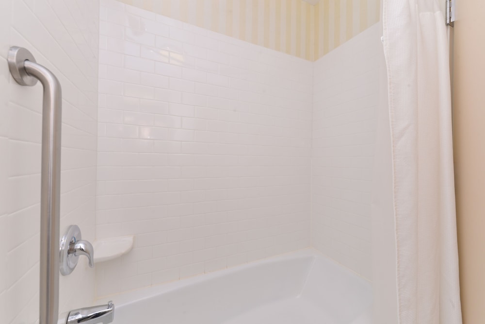 Fairfield Inn & Suites Cedar Rapids - photo 26