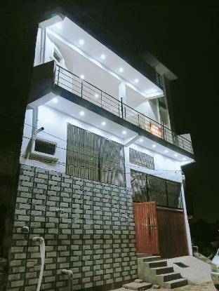 Enjoy spacious rooms & hospitality.Book your stay in Ajodhya, India