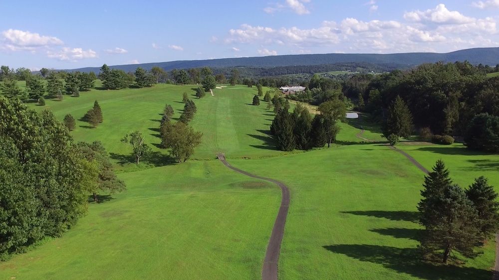 Rolling Pines Golf & Banquet Facility - photo 5